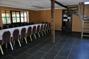 Pokylių salė, 38 sėdimos vietos Bogdano Sodyboje